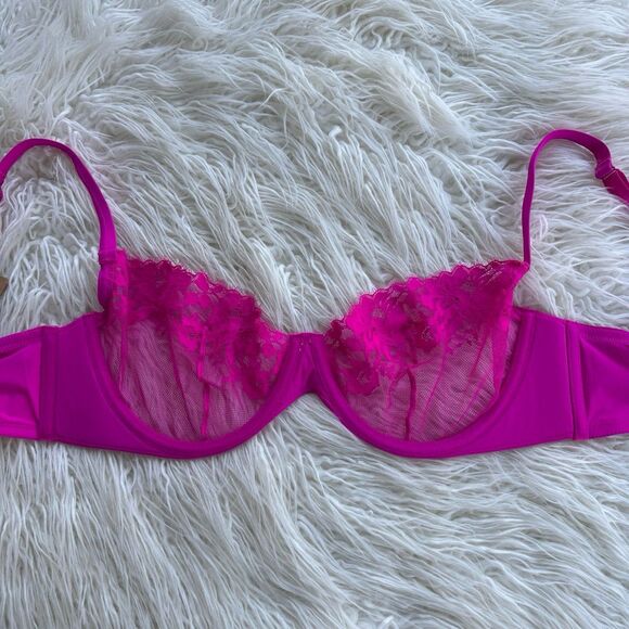Skims Femme Lace Unlined Scoop Bra Fuchsia Size 40DD - Picture 6 of 8